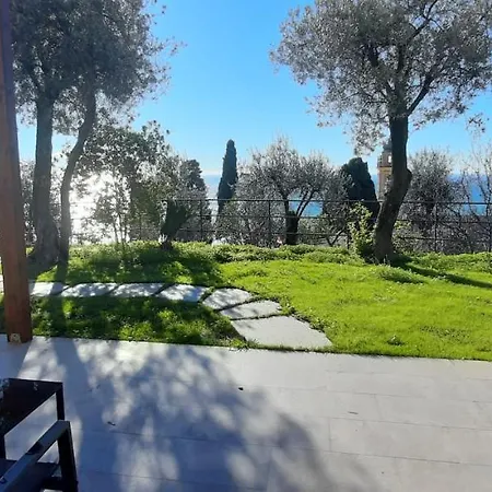 بيت ريفي Goeghin *